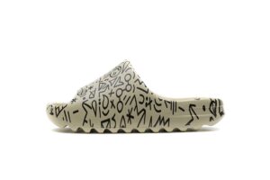 FW6345 adidas Yeezy Slide “Graffiti”