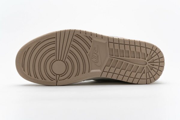 CV3044-100 Air Jordan 1 Mid Milan - Image 9